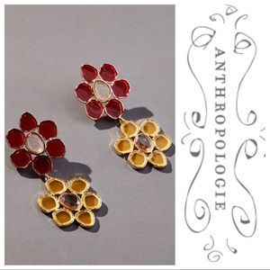 NWT Floral Contrast Drop Earrings